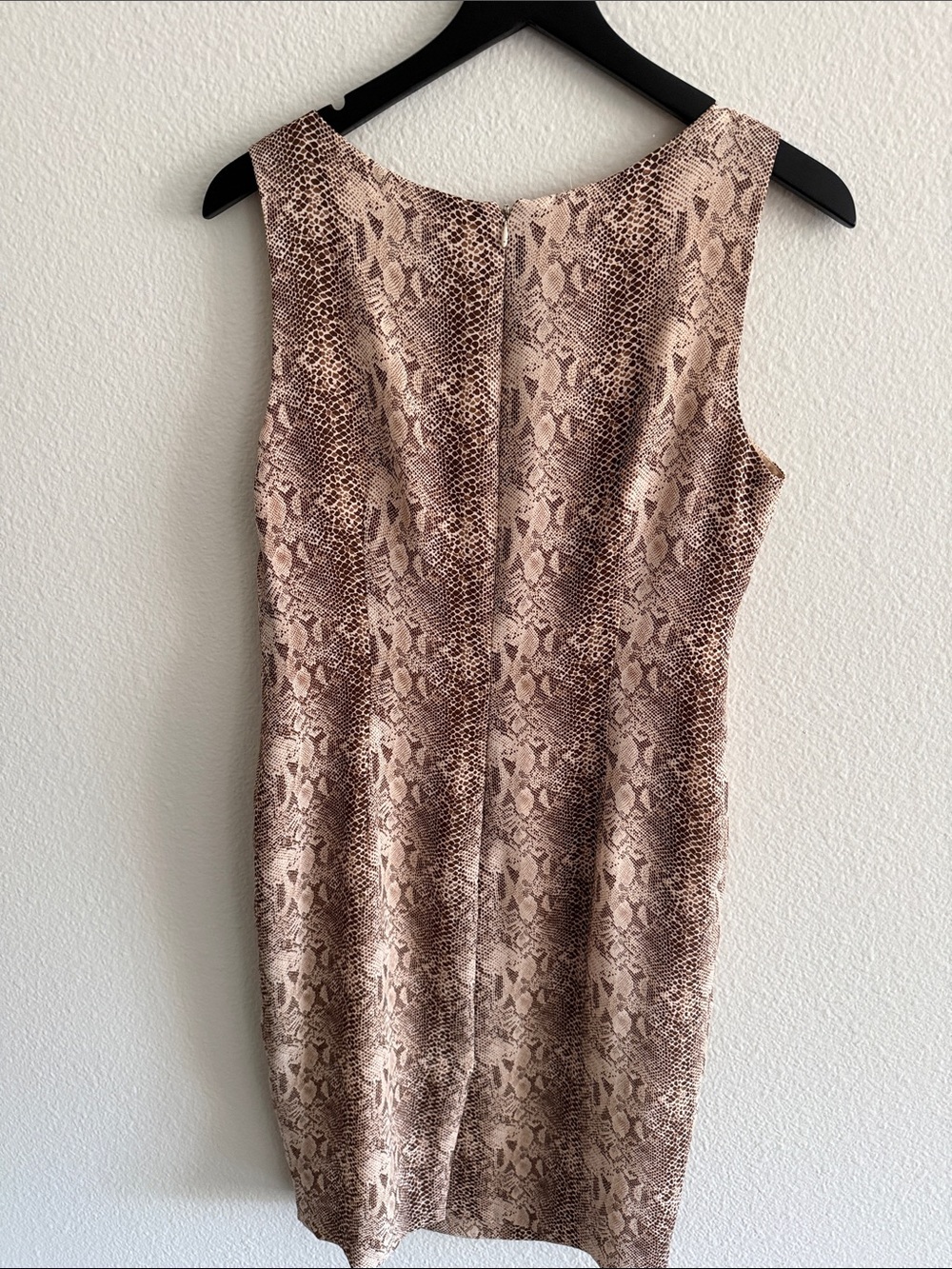 Taupe Snake Print Sheath Dress Sleeveless Lined Vintage Size 10 - Picture 4 of 7